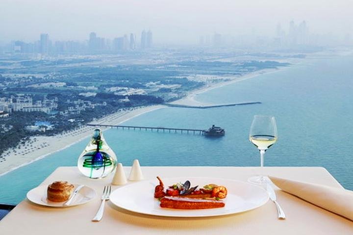 Romantic Lunch by the Beach at the Al Muntaha Restaurant
