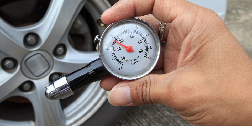 Check the Pressure of Tyre